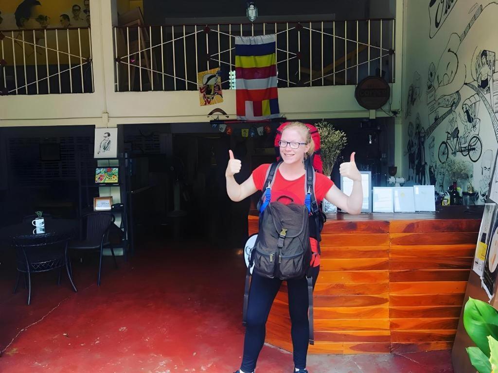 Oldie And Sleepy Hostel Udon Thani Esterno foto